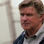 WHITE_COLLAR_-_E4X07_COMPROMISING_POSITIONS_320.jpg