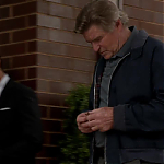 WHITE_COLLAR_-_E4X07_COMPROMISING_POSITIONS_398.jpg