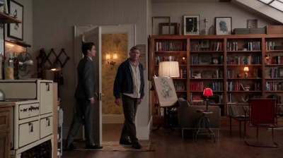WHITE_COLLAR_-_E4X09_GLOVES_OFF_016.jpg