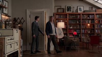 WHITE_COLLAR_-_E4X09_GLOVES_OFF_019.jpg