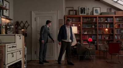 WHITE_COLLAR_-_E4X09_GLOVES_OFF_021.jpg