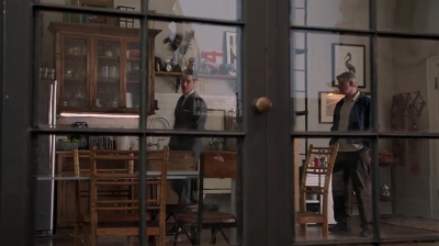 WHITE_COLLAR_-_E4X09_GLOVES_OFF_051.jpg