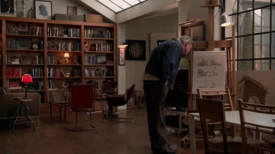 WHITE_COLLAR_-_E4X09_GLOVES_OFF_099.jpg