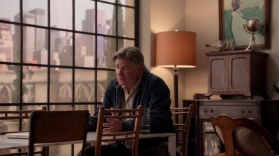 WHITE_COLLAR_-_E4X09_GLOVES_OFF_250.jpg