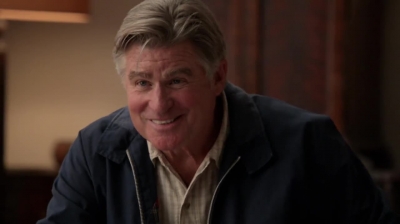 WHITE_COLLAR_-_E4X09_GLOVES_OFF_299.jpg