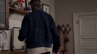 WHITE_COLLAR_-_E4X09_GLOVES_OFF_409.jpg