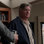 WHITE_COLLAR_-_E4X09_GLOVES_OFF_101.jpg