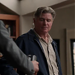WHITE_COLLAR_-_E4X09_GLOVES_OFF_102.jpg