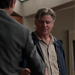 WHITE_COLLAR_-_E4X09_GLOVES_OFF_104.jpg