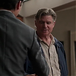 WHITE_COLLAR_-_E4X09_GLOVES_OFF_105.jpg