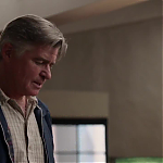 WHITE_COLLAR_-_E4X09_GLOVES_OFF_136.jpg