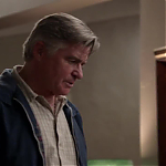 WHITE_COLLAR_-_E4X09_GLOVES_OFF_139.jpg