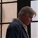 WHITE_COLLAR_-_E4X09_GLOVES_OFF_153.jpg