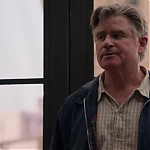 WHITE_COLLAR_-_E4X09_GLOVES_OFF_168.jpg