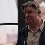 WHITE_COLLAR_-_E4X09_GLOVES_OFF_197.jpg