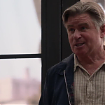 WHITE_COLLAR_-_E4X09_GLOVES_OFF_200.jpg