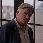 WHITE_COLLAR_-_E4X09_GLOVES_OFF_207.jpg