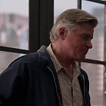 WHITE_COLLAR_-_E4X09_GLOVES_OFF_210.jpg
