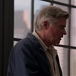 WHITE_COLLAR_-_E4X09_GLOVES_OFF_213.jpg