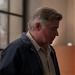 WHITE_COLLAR_-_E4X09_GLOVES_OFF_218.jpg