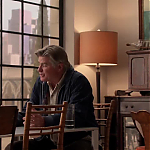 WHITE_COLLAR_-_E4X09_GLOVES_OFF_245.jpg