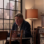 WHITE_COLLAR_-_E4X09_GLOVES_OFF_250.jpg