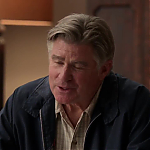 WHITE_COLLAR_-_E4X09_GLOVES_OFF_262.jpg