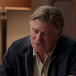 WHITE_COLLAR_-_E4X09_GLOVES_OFF_274.jpg