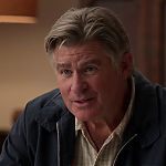 WHITE_COLLAR_-_E4X09_GLOVES_OFF_307.jpg
