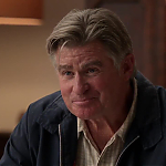 WHITE_COLLAR_-_E4X09_GLOVES_OFF_311.jpg