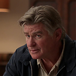 WHITE_COLLAR_-_E4X09_GLOVES_OFF_316.jpg