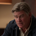 WHITE_COLLAR_-_E4X09_GLOVES_OFF_324.jpg
