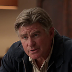 WHITE_COLLAR_-_E4X09_GLOVES_OFF_333.jpg