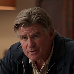 WHITE_COLLAR_-_E4X09_GLOVES_OFF_337.jpg