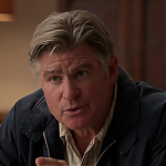 WHITE_COLLAR_-_E4X09_GLOVES_OFF_352.jpg