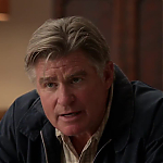 WHITE_COLLAR_-_E4X09_GLOVES_OFF_357.jpg