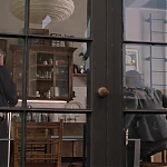 WHITE_COLLAR_-_E4X09_GLOVES_OFF_405.jpg