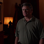 WHITE_COLLAR_-_E4X09_GLOVES_OFF_435.jpg