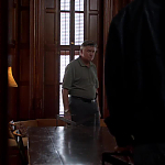 WHITE_COLLAR_-_E4X09_GLOVES_OFF_440.jpg