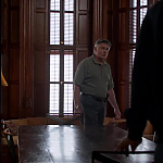 WHITE_COLLAR_-_E4X09_GLOVES_OFF_443.jpg