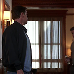 WHITE_COLLAR_-_E4X09_GLOVES_OFF_468.jpg