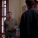WHITE_COLLAR_-_E4X09_GLOVES_OFF_480.jpg
