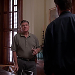 WHITE_COLLAR_-_E4X09_GLOVES_OFF_486.jpg