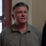 WHITE_COLLAR_-_E4X09_GLOVES_OFF_493.jpg