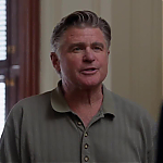 WHITE_COLLAR_-_E4X09_GLOVES_OFF_499.jpg