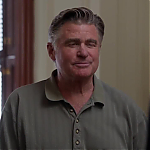 WHITE_COLLAR_-_E4X09_GLOVES_OFF_506.jpg