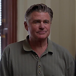 WHITE_COLLAR_-_E4X09_GLOVES_OFF_507.jpg