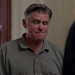 WHITE_COLLAR_-_E4X09_GLOVES_OFF_528.jpg