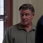 WHITE_COLLAR_-_E4X09_GLOVES_OFF_560.jpg