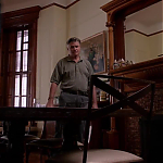 WHITE_COLLAR_-_E4X09_GLOVES_OFF_579.jpg